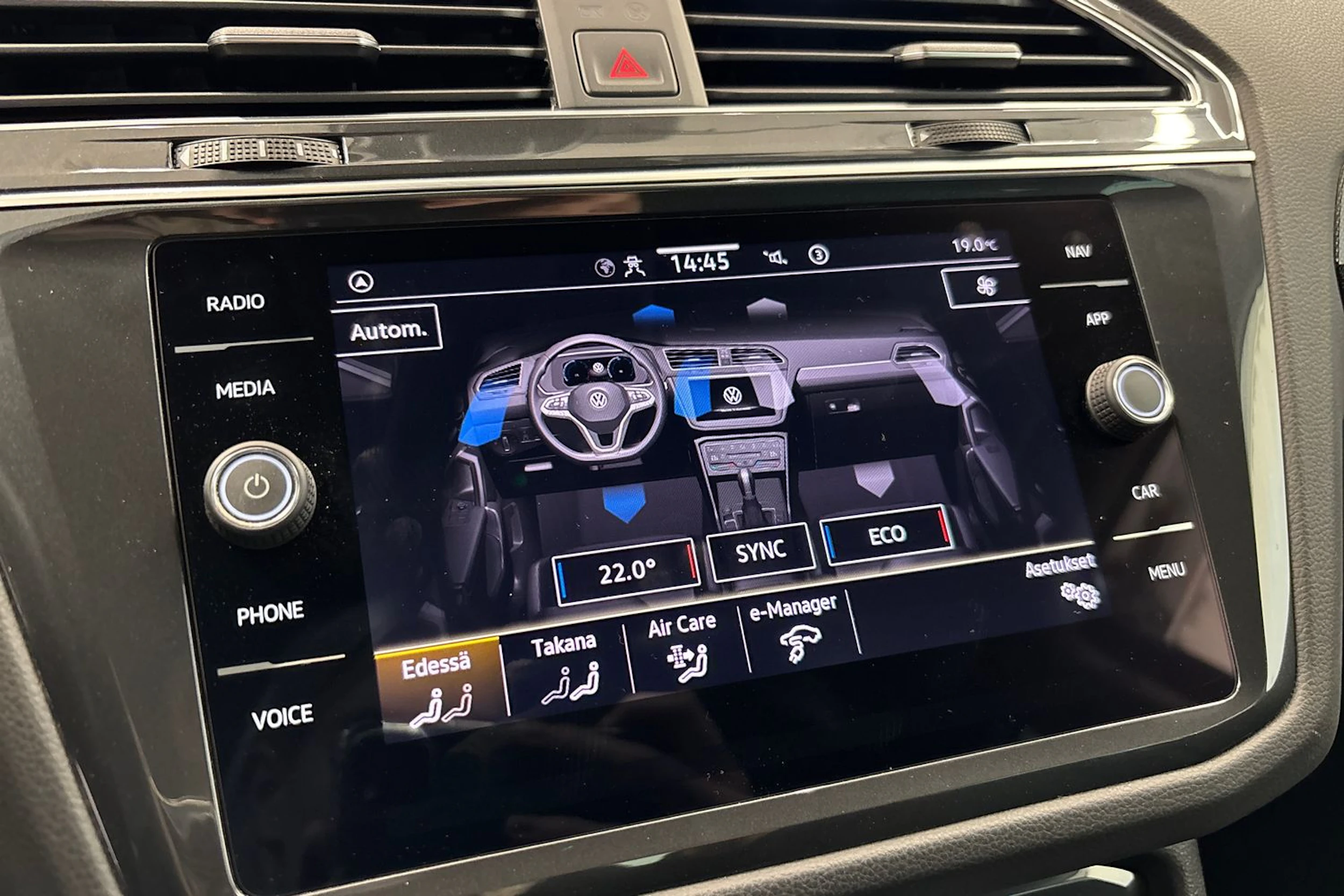 harmaa Volkswagen Tiguan 2023 kuva 33.