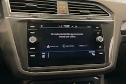 harmaa Volkswagen Tiguan 2023 kuva 16.