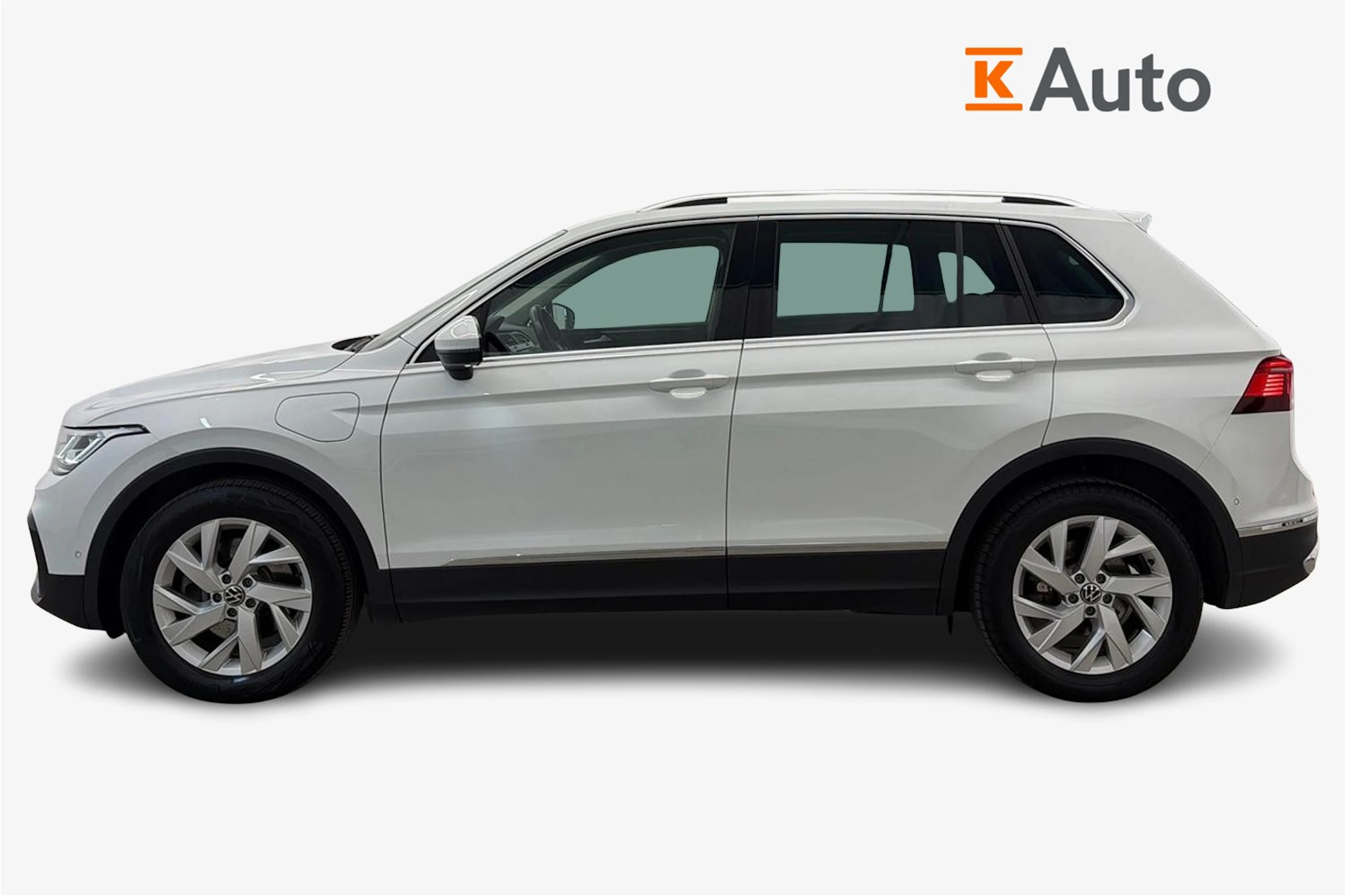 valkoinen Volkswagen Tiguan 2023 kuva 5.