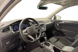 valkoinen Volkswagen Tiguan 2023 kuva 6.