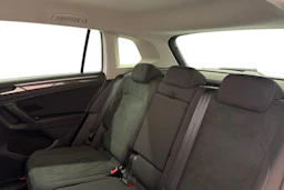valkoinen Volkswagen Tiguan 2023 kuva 8.