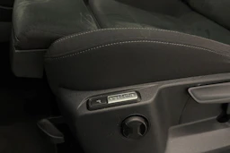valkoinen Volkswagen Tiguan 2023 kuva 18.