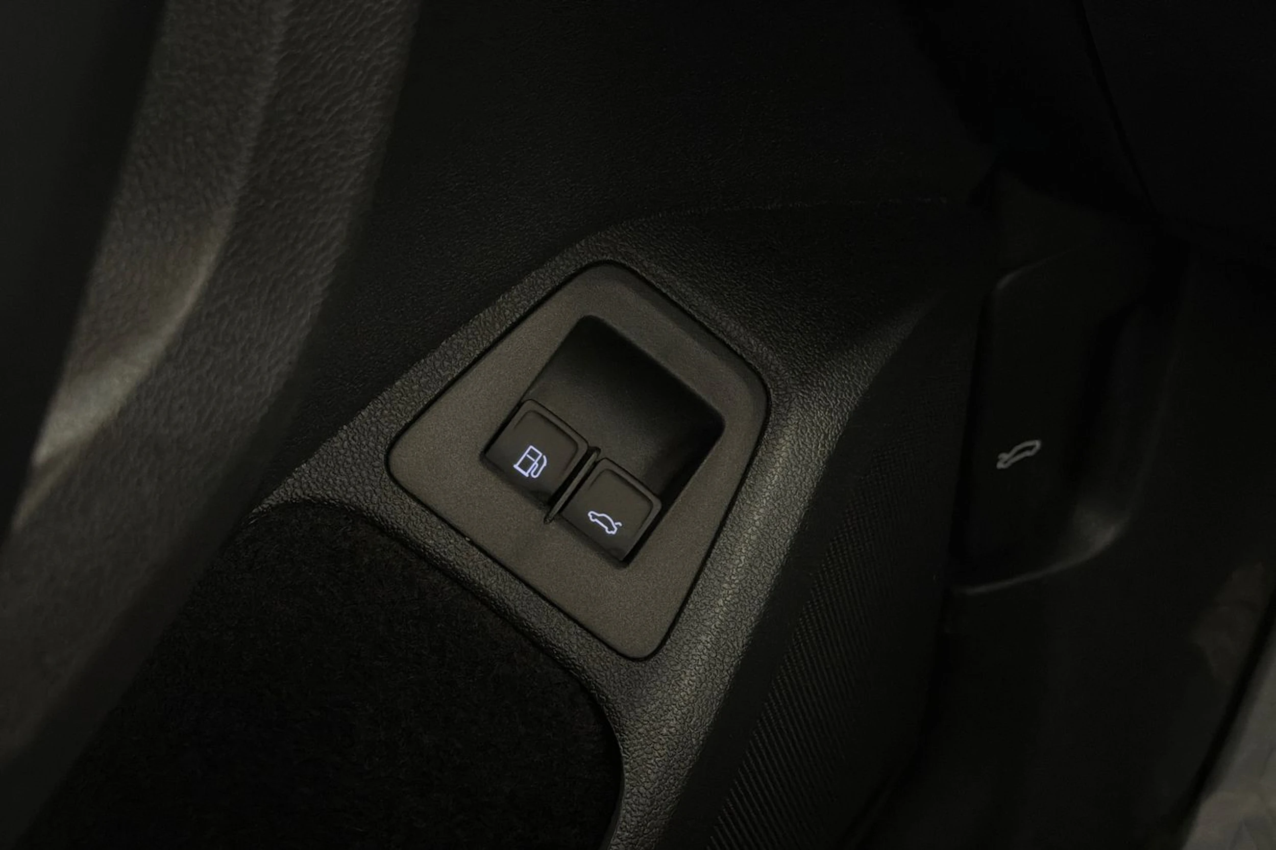 valkoinen Volkswagen Tiguan 2023 kuva 20.