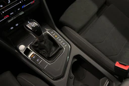 valkoinen Volkswagen Tiguan 2023 kuva 24.