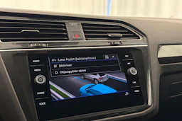 valkoinen Volkswagen Tiguan 2023 kuva 29.