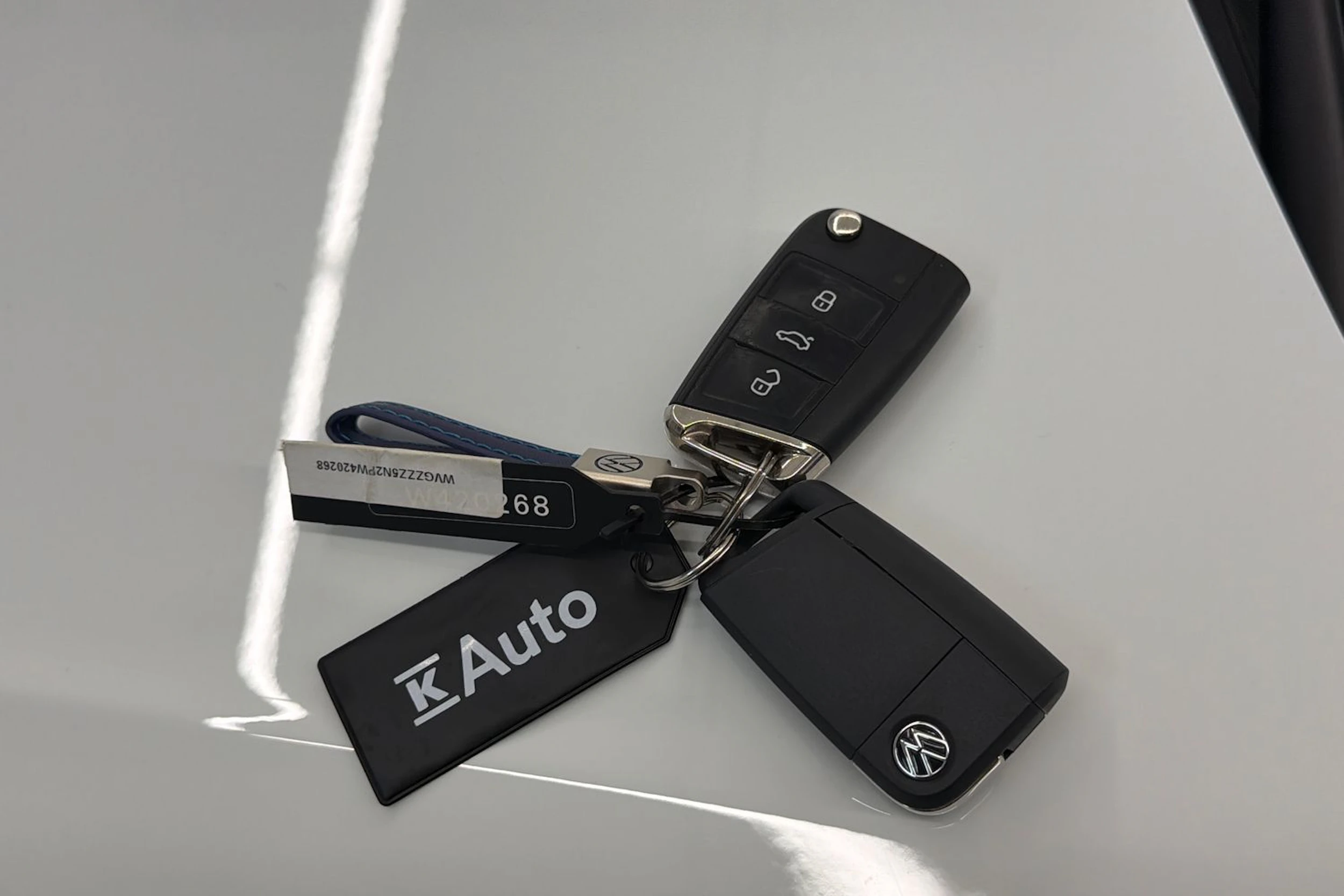 valkoinen Volkswagen Tiguan 2023 kuva 36.