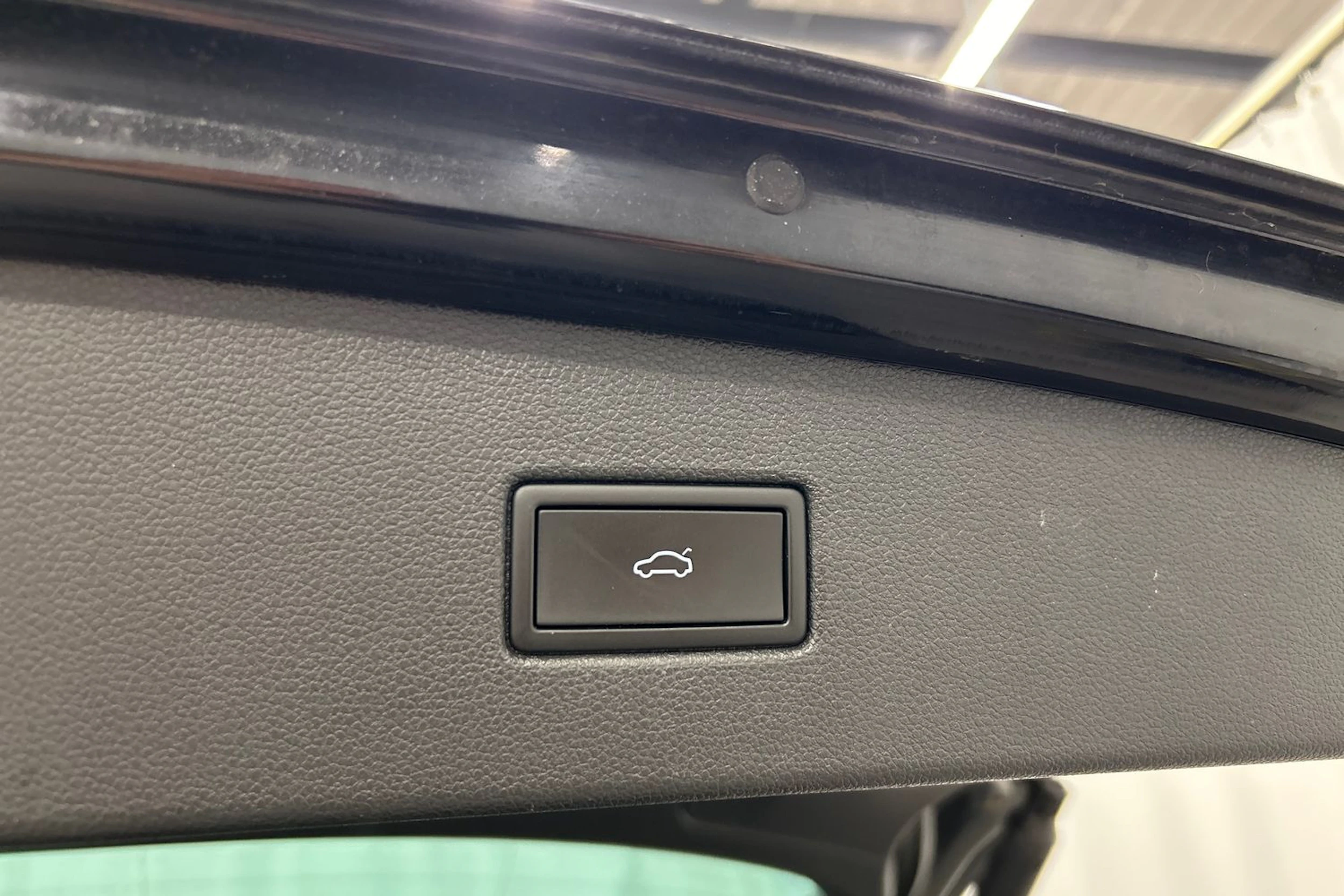 musta Volkswagen Tiguan 2023 kuva 15.