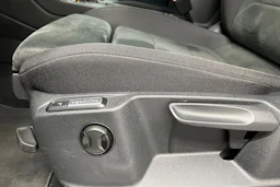 musta Volkswagen Tiguan 2023 kuva 17.