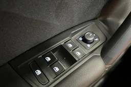 musta Volkswagen Tiguan 2023 kuva 19.