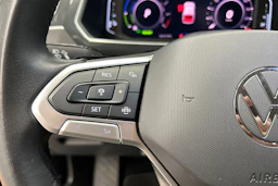 musta Volkswagen Tiguan 2023 kuva 21.