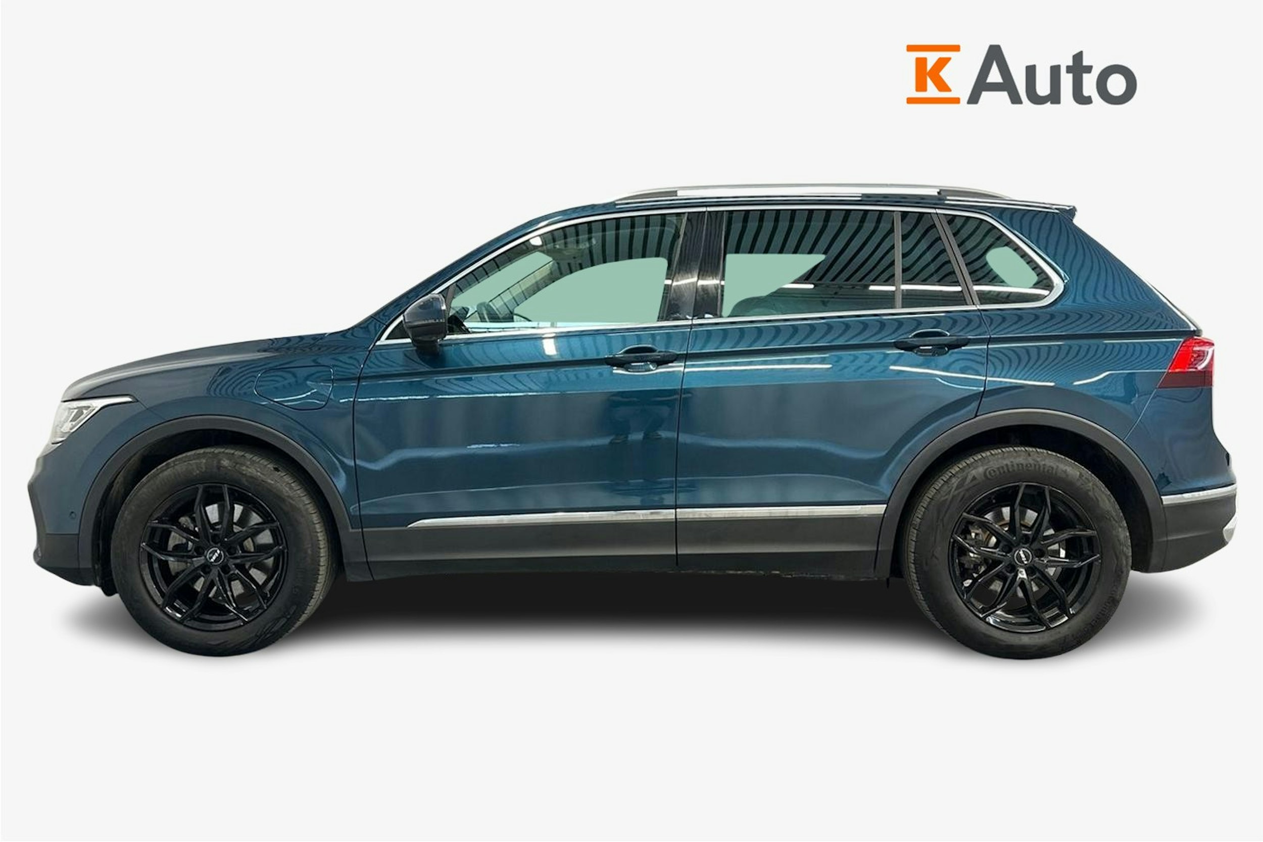 sininen Volkswagen Tiguan 2023 kuva 6.