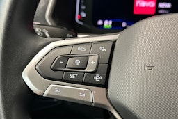 sininen Volkswagen Tiguan 2023 kuva 19.