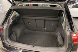 musta Volkswagen Tiguan 2023 kuva 15.