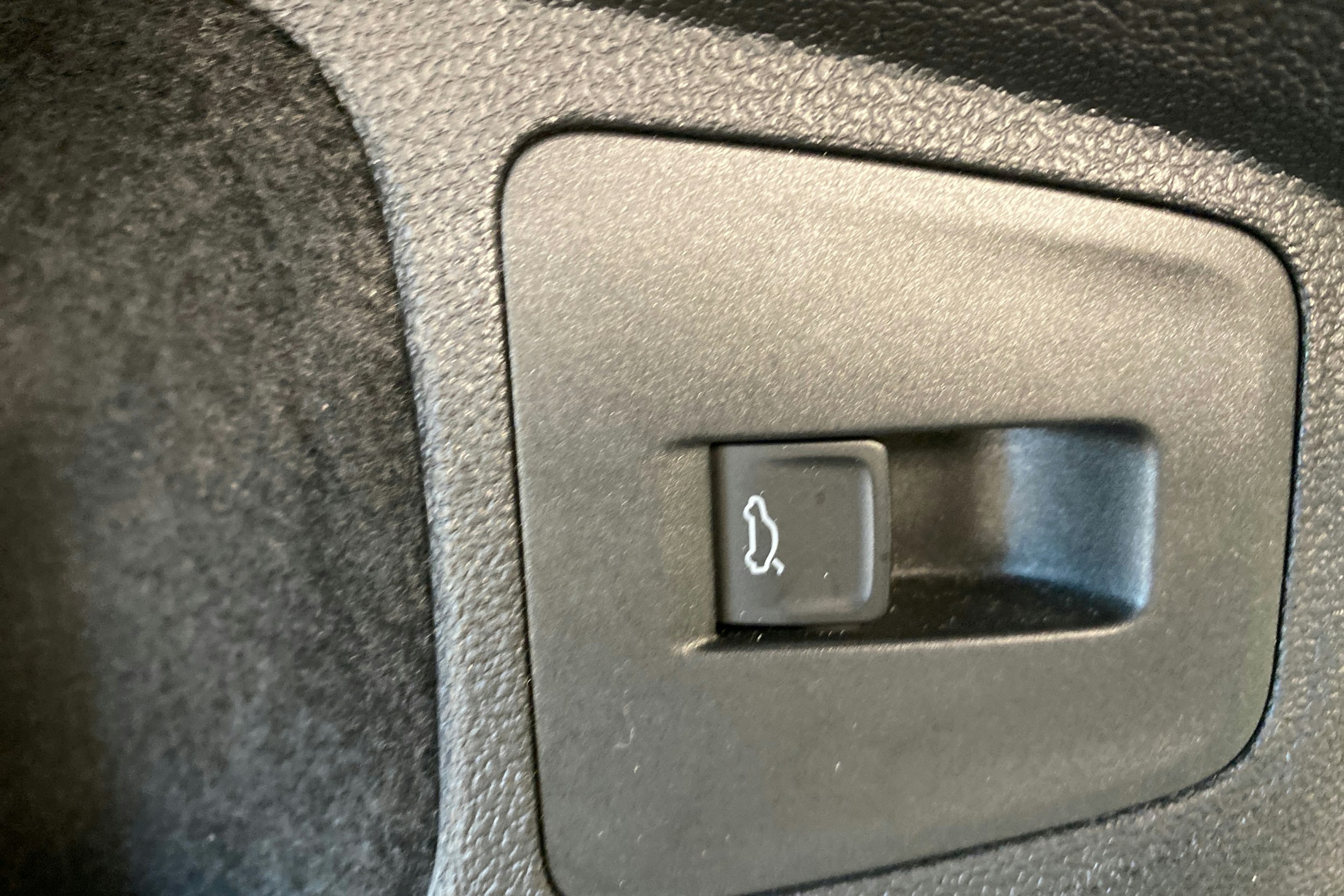 musta Volkswagen Tiguan 2023 kuva 21.