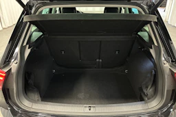 musta Volkswagen Tiguan 2023 kuva 15.