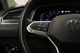 musta Volkswagen Tiguan 2023 kuva 21.