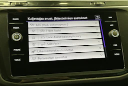 musta Volkswagen Tiguan 2023 kuva 25.
