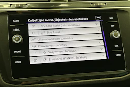 musta Volkswagen Tiguan 2023 kuva 26.