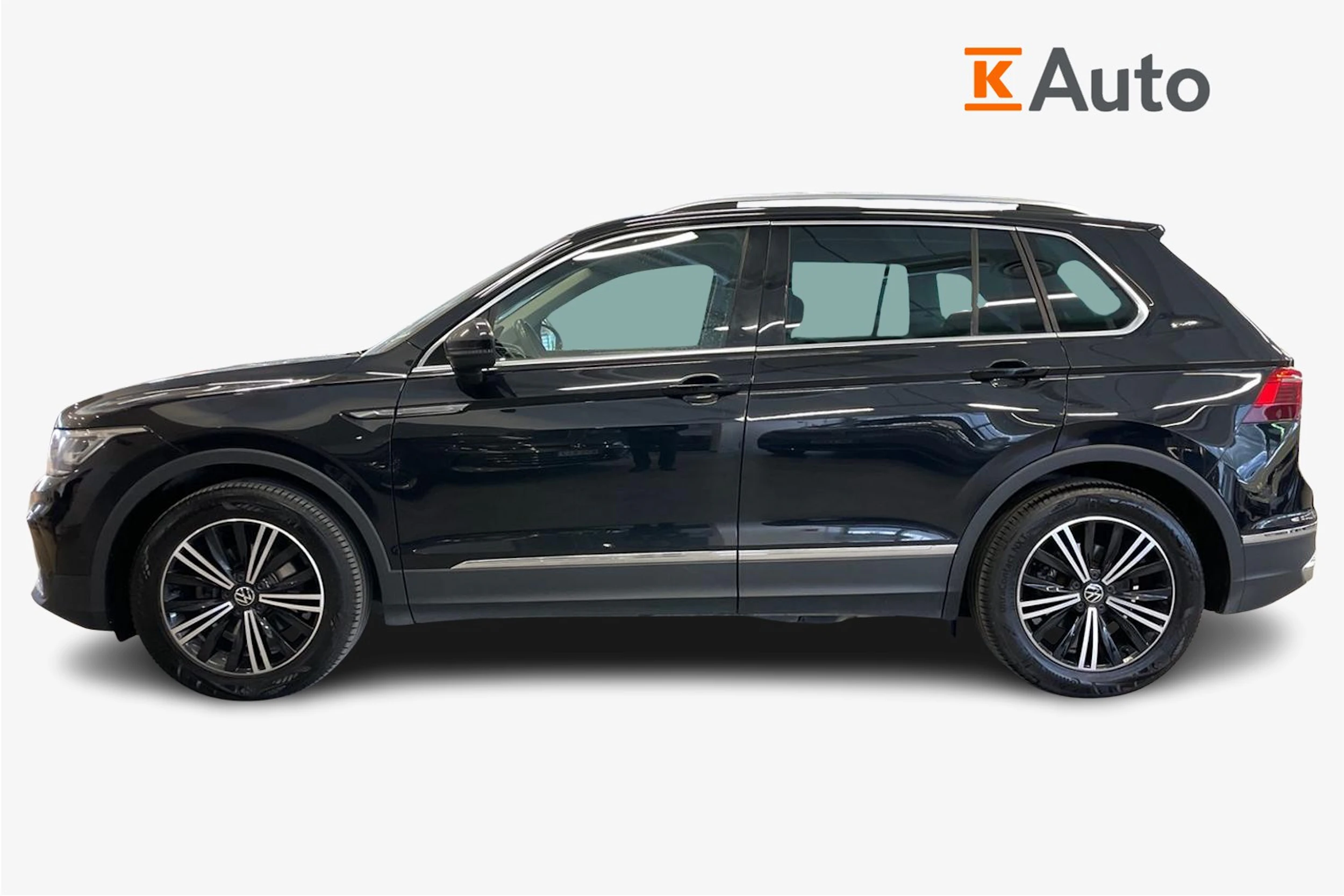 musta Volkswagen Tiguan 2023 kuva 7.