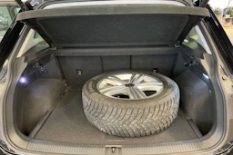 musta Volkswagen Tiguan 2023 kuva 16.
