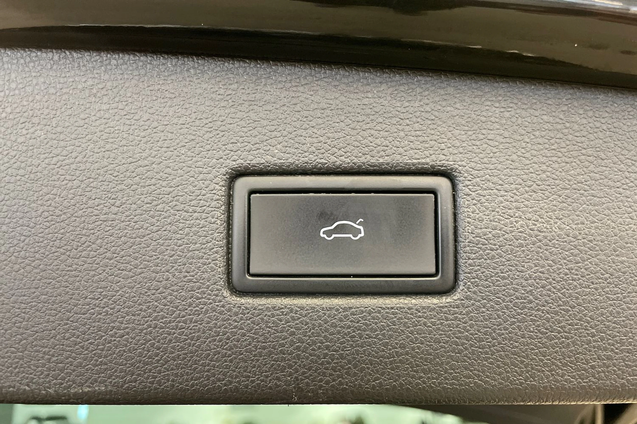 musta Volkswagen Tiguan 2023 kuva 17.