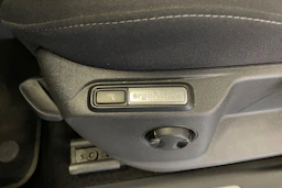 musta Volkswagen Tiguan 2023 kuva 19.