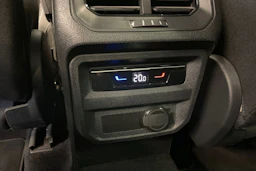 musta Volkswagen Tiguan 2023 kuva 20.