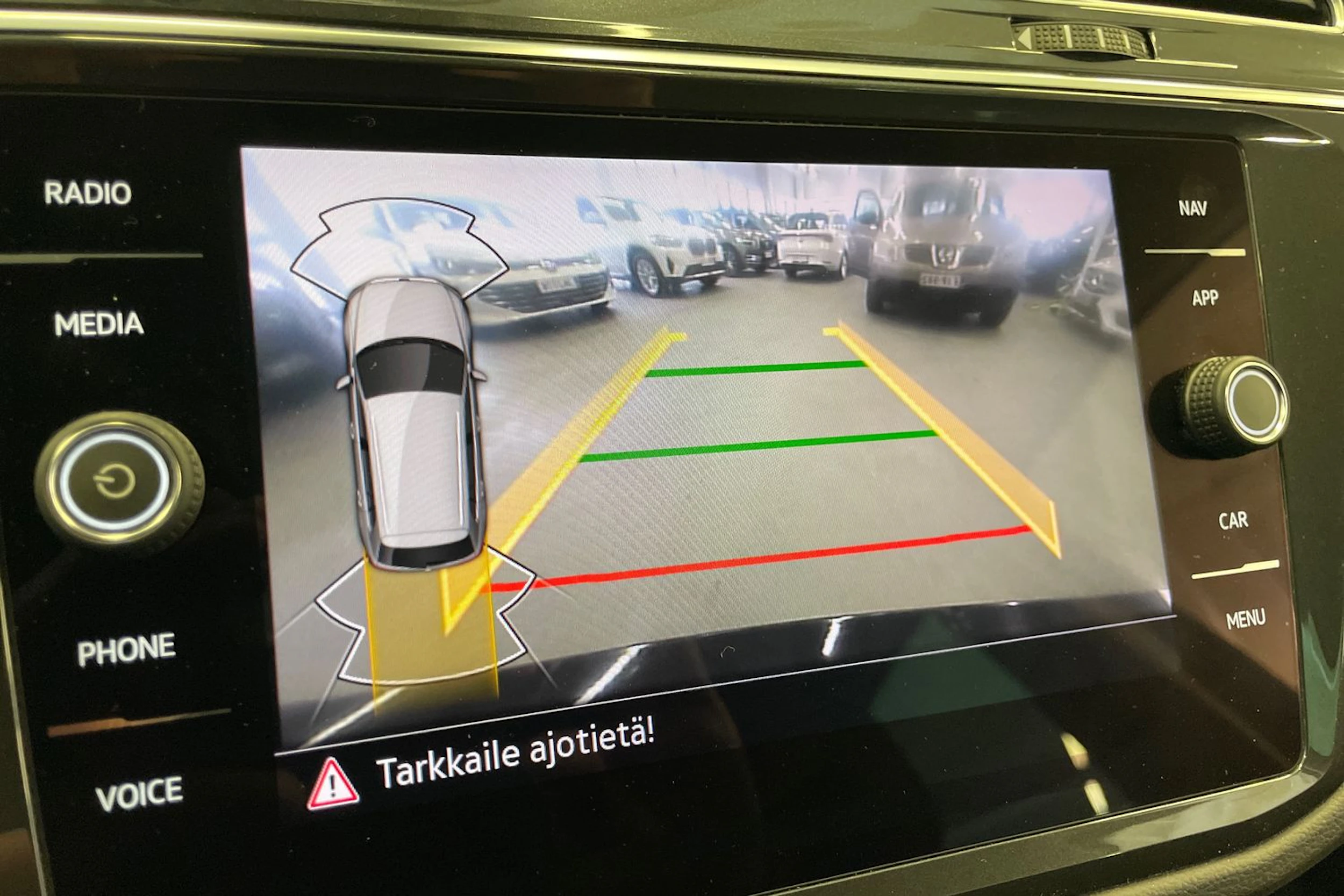 musta Volkswagen Tiguan 2023 kuva 25.