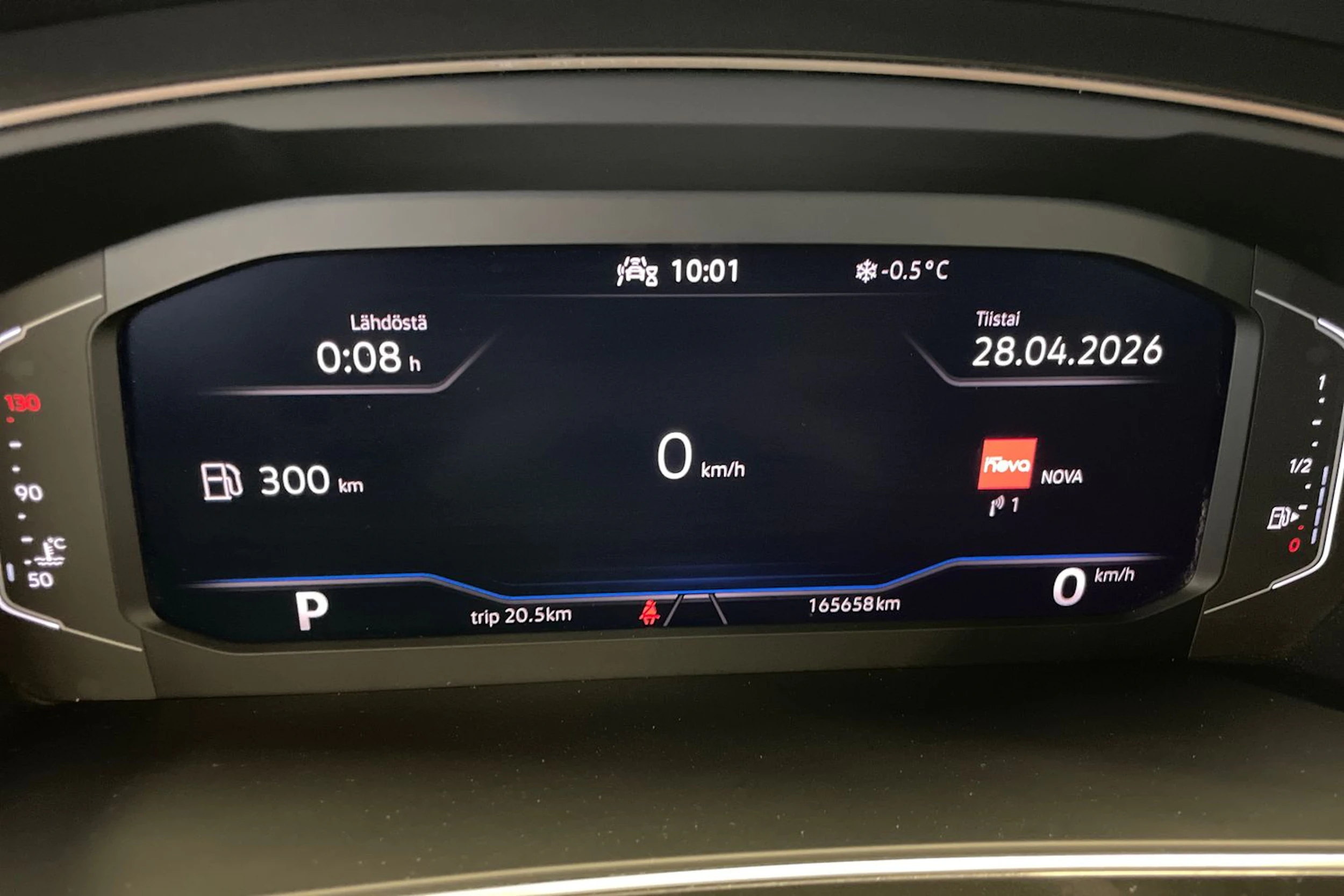 musta Volkswagen Tiguan 2023 kuva 27.