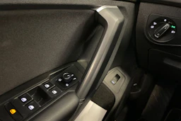 musta Volkswagen Tiguan 2023 kuva 30.