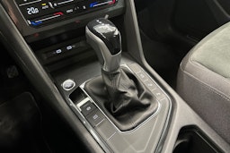 valkoinen Volkswagen Tiguan 2023 kuva 20.