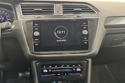 valkoinen Volkswagen Tiguan 2023 kuva 21.