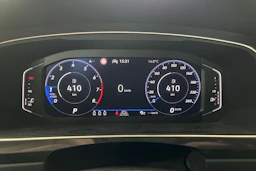 musta Volkswagen Tiguan 2023 kuva 17.