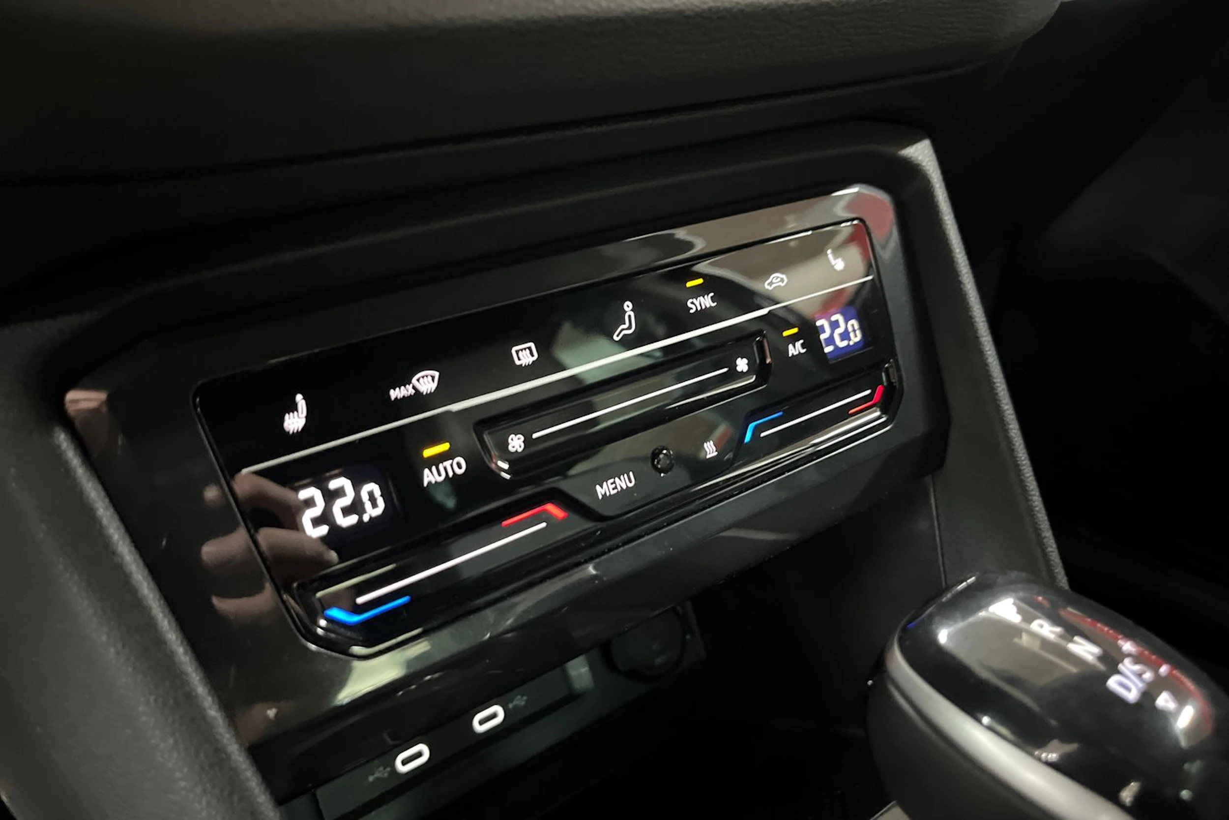 musta Volkswagen Tiguan 2023 kuva 24.