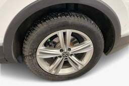 valkoinen Volkswagen Tiguan 2023 kuva 11.