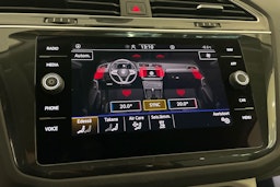 valkoinen Volkswagen Tiguan 2023 kuva 20.