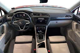 punainen Volkswagen Tiguan 2023 kuva 9.