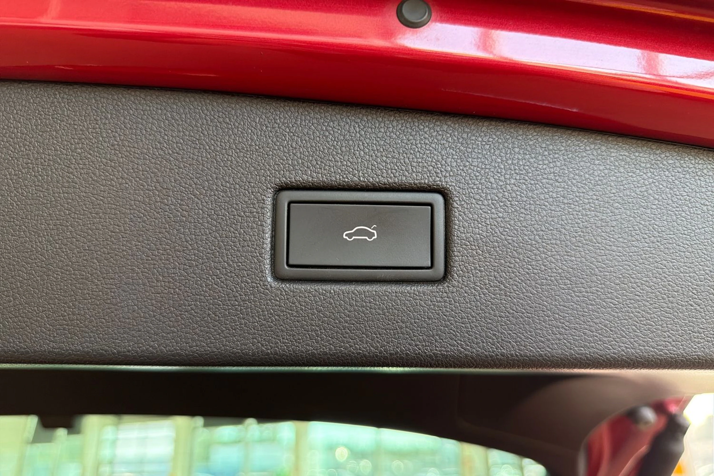 punainen Volkswagen Tiguan 2023 kuva 22.