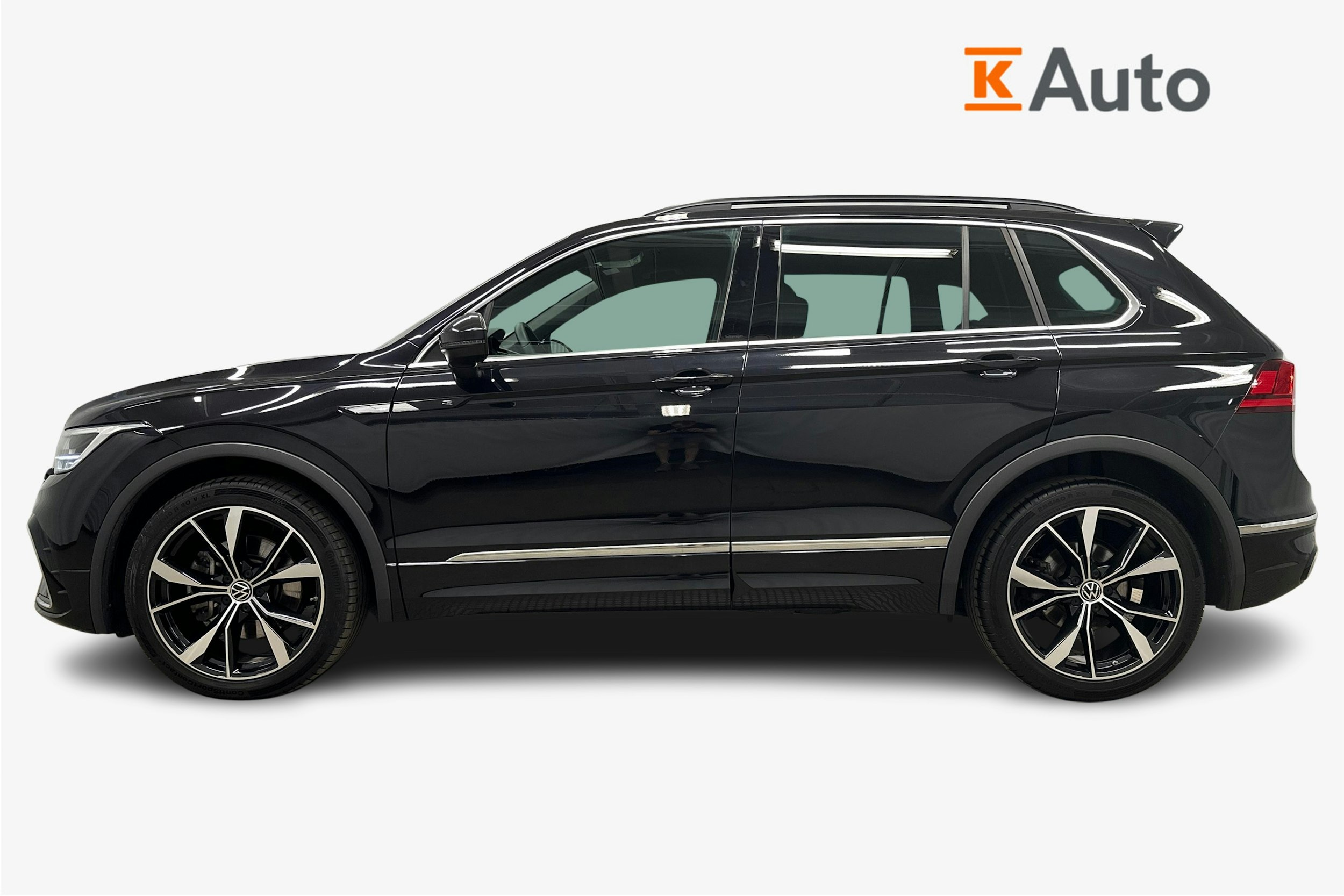 musta Volkswagen Tiguan 2024 kuva 6.