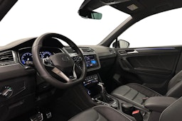 musta Volkswagen Tiguan 2024 kuva 7.