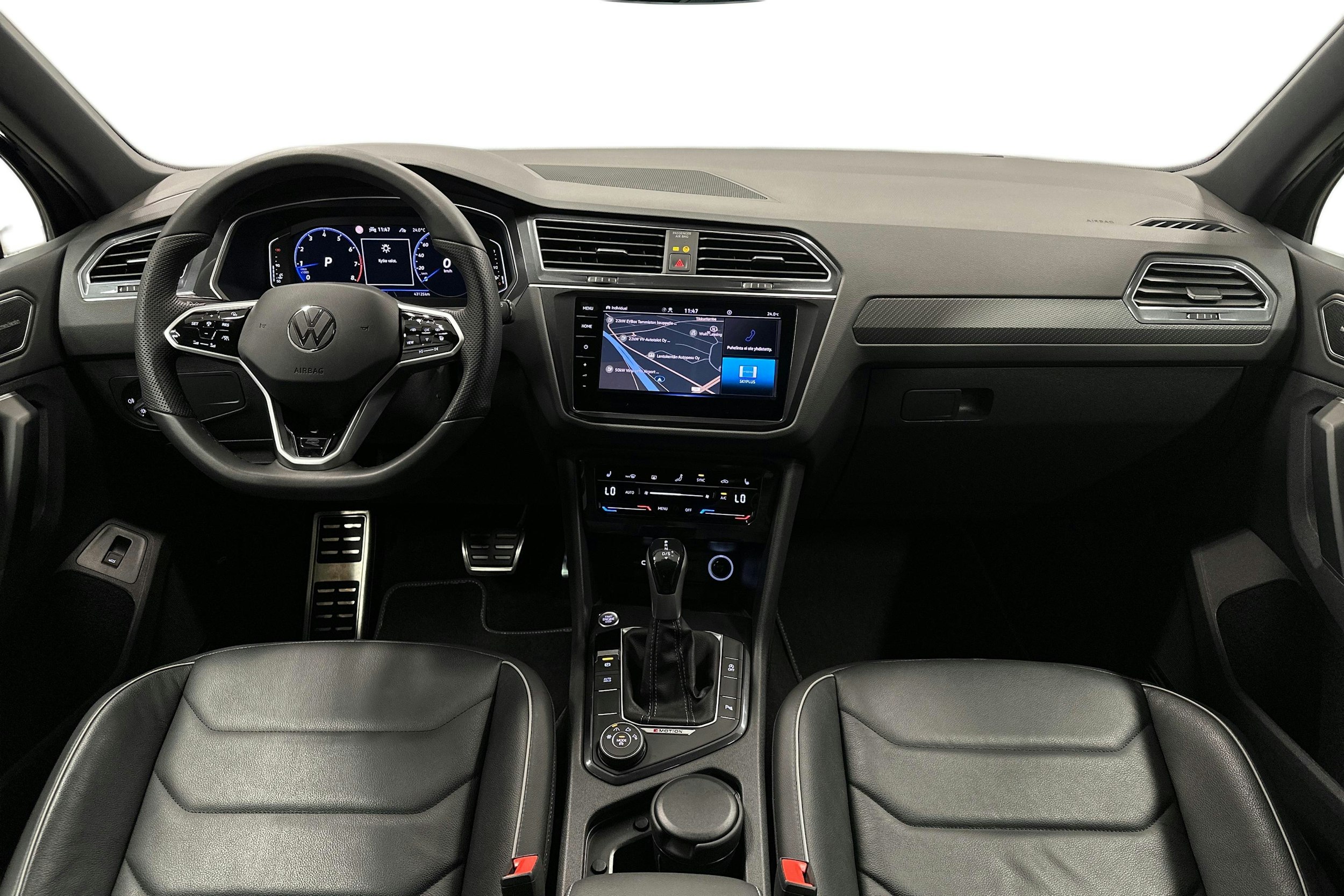 musta Volkswagen Tiguan 2024 kuva 8.