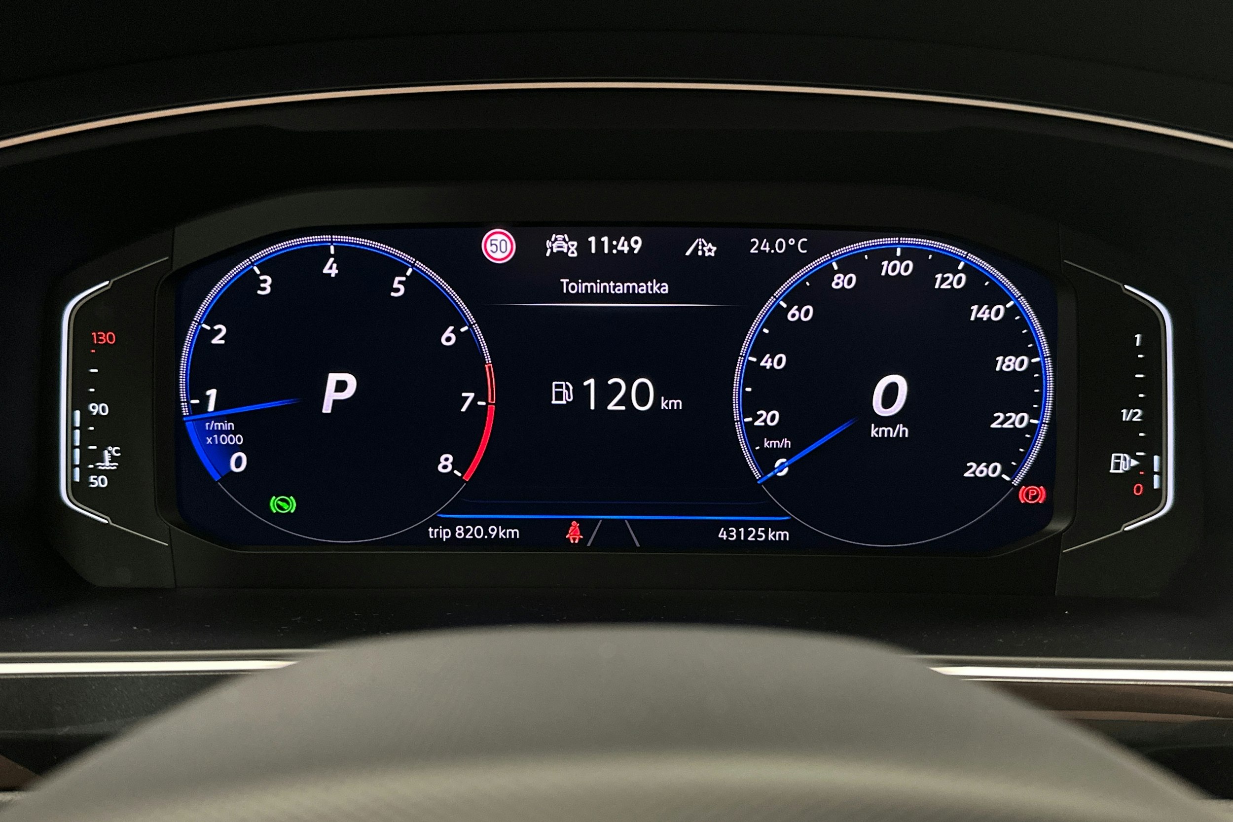 musta Volkswagen Tiguan 2024 kuva 12.