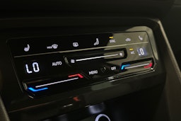 musta Volkswagen Tiguan 2024 kuva 20.