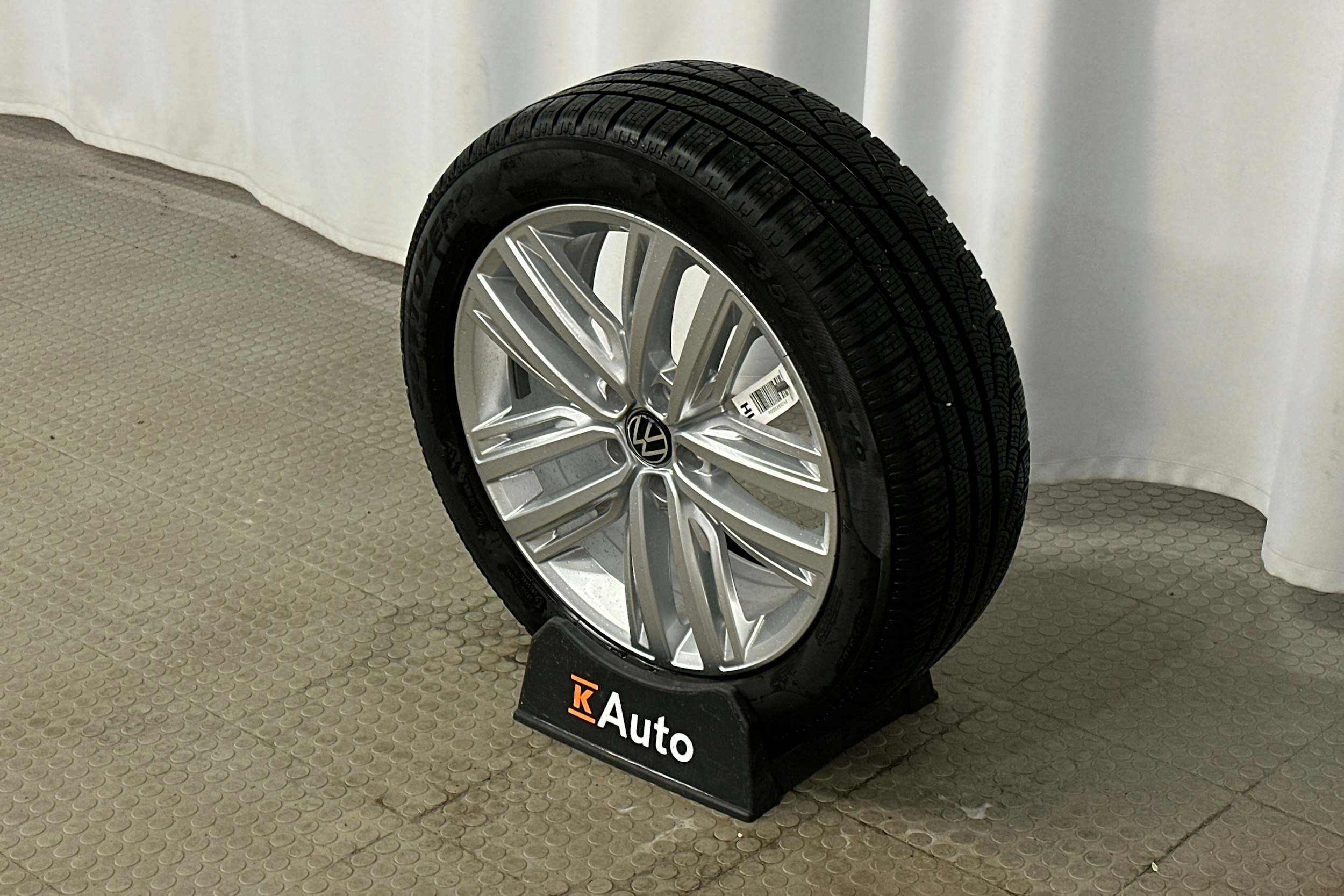 hopea Volkswagen Tiguan 2024 kuva 13.