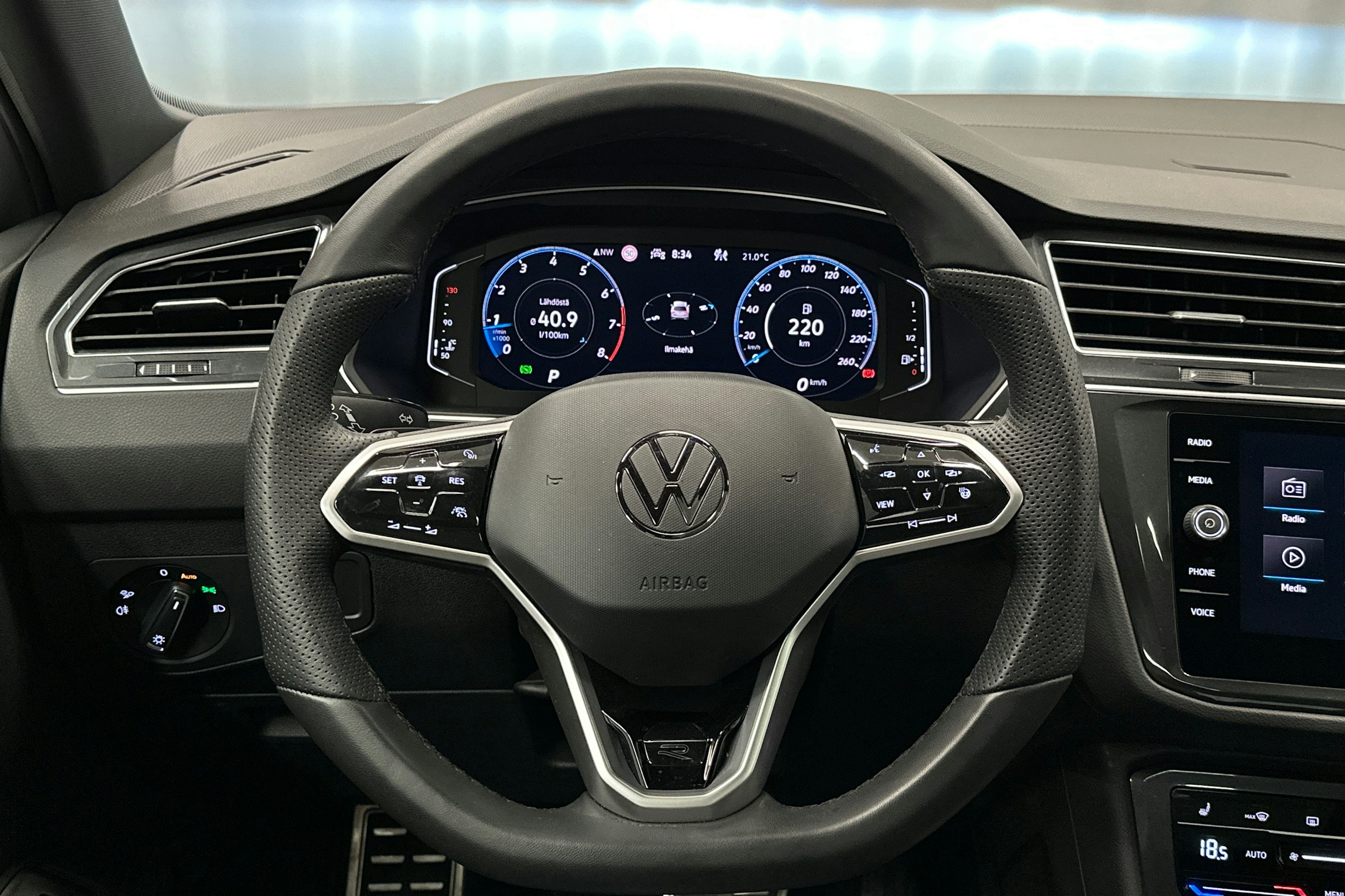 hopea Volkswagen Tiguan 2024 kuva 18.