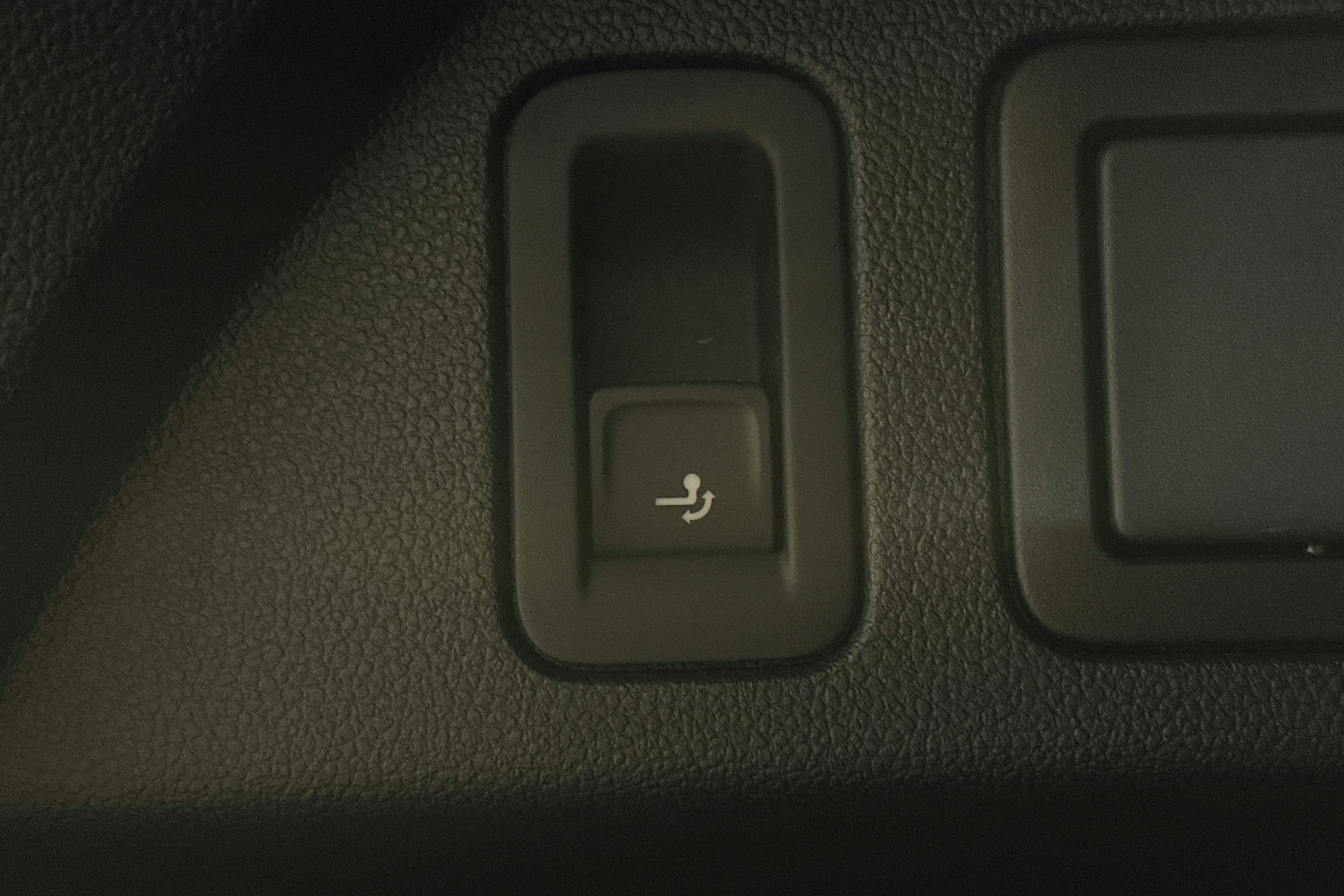 harmaa Volkswagen Tiguan 2024 kuva 13.