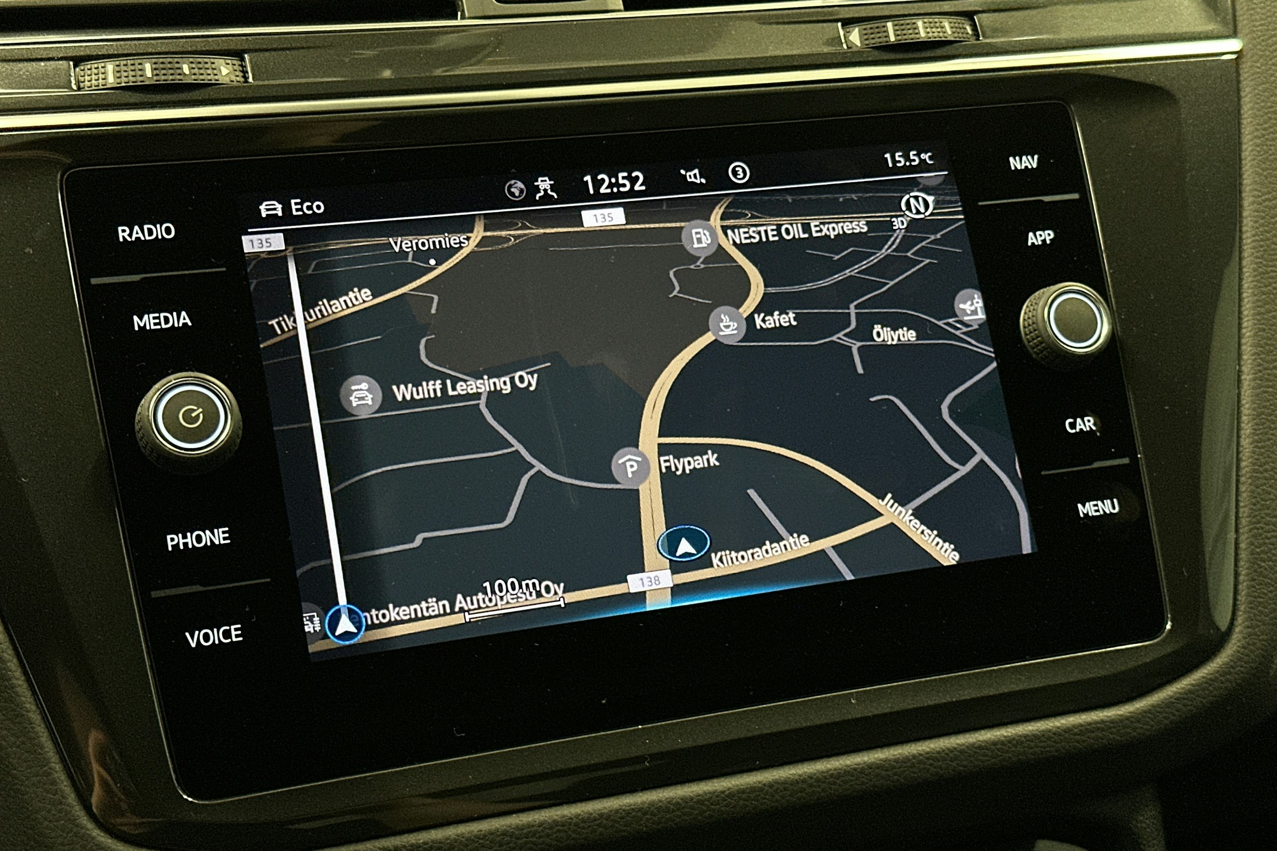 harmaa Volkswagen Tiguan 2024 kuva 20.