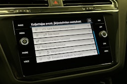 harmaa Volkswagen Tiguan 2024 kuva 23.