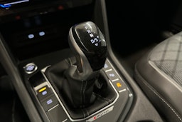 harmaa Volkswagen Tiguan 2024 kuva 25.