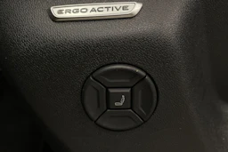 Oranssi Volkswagen Tiguan 2024 kuva 12.